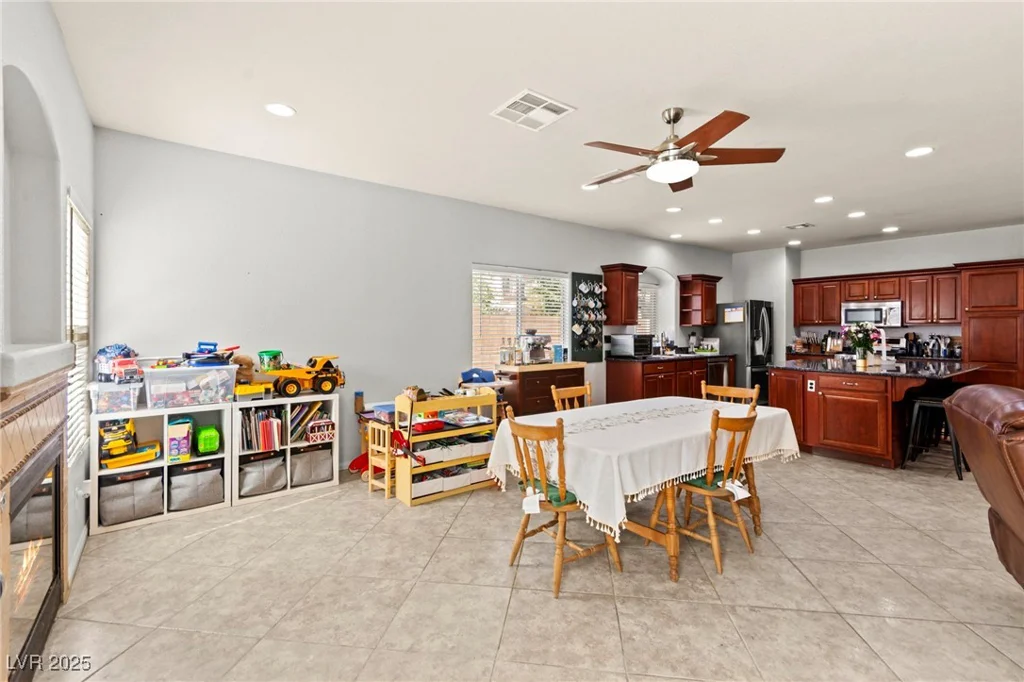 7641 Lani Dawn, Las Vegas, NV 89149