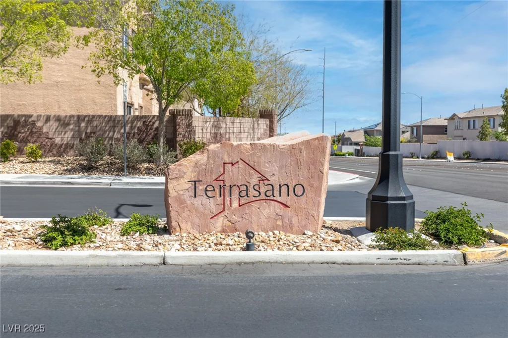 7641 Lani Dawn, Las Vegas, NV 89149