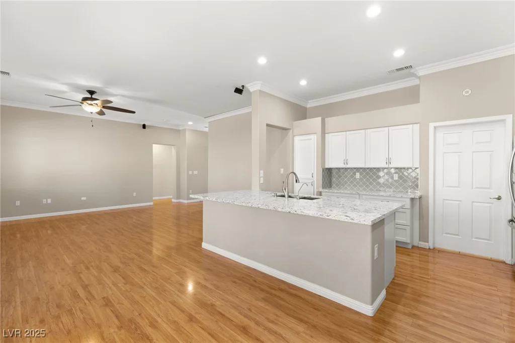 10712 Back Plains, Las Vegas, NV 89134