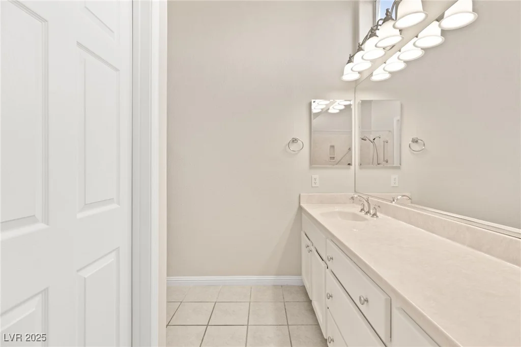 10712 Back Plains, Las Vegas, NV 89134