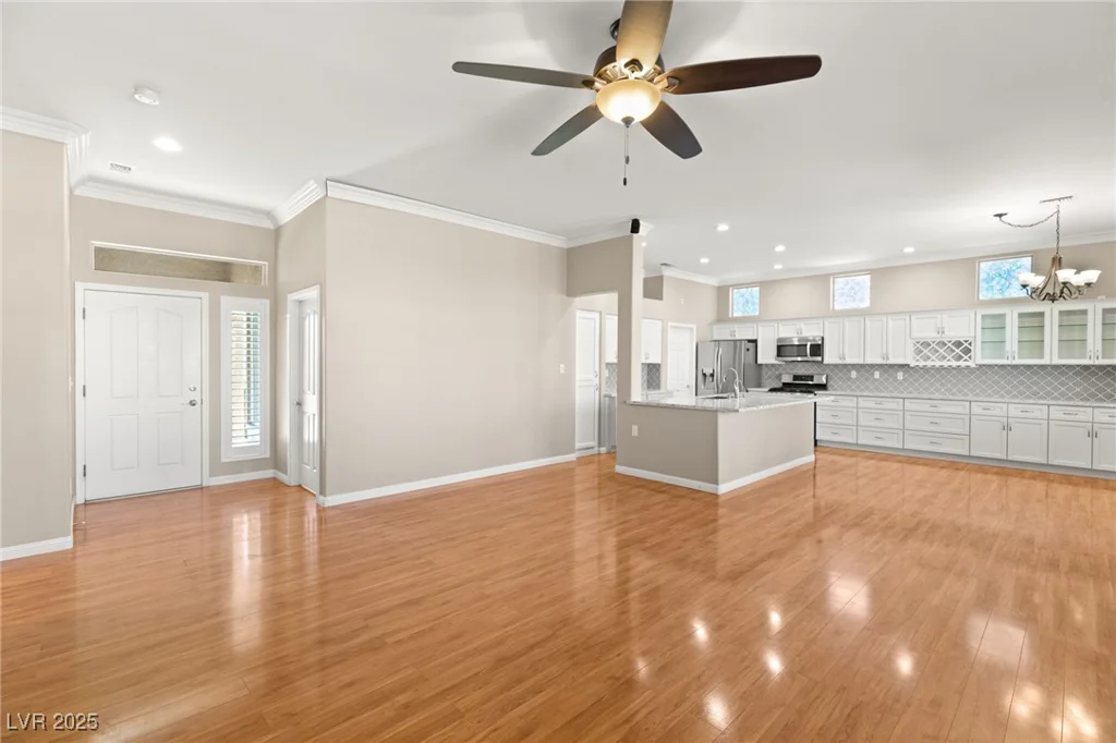 10712 Back Plains, Las Vegas, NV 89134