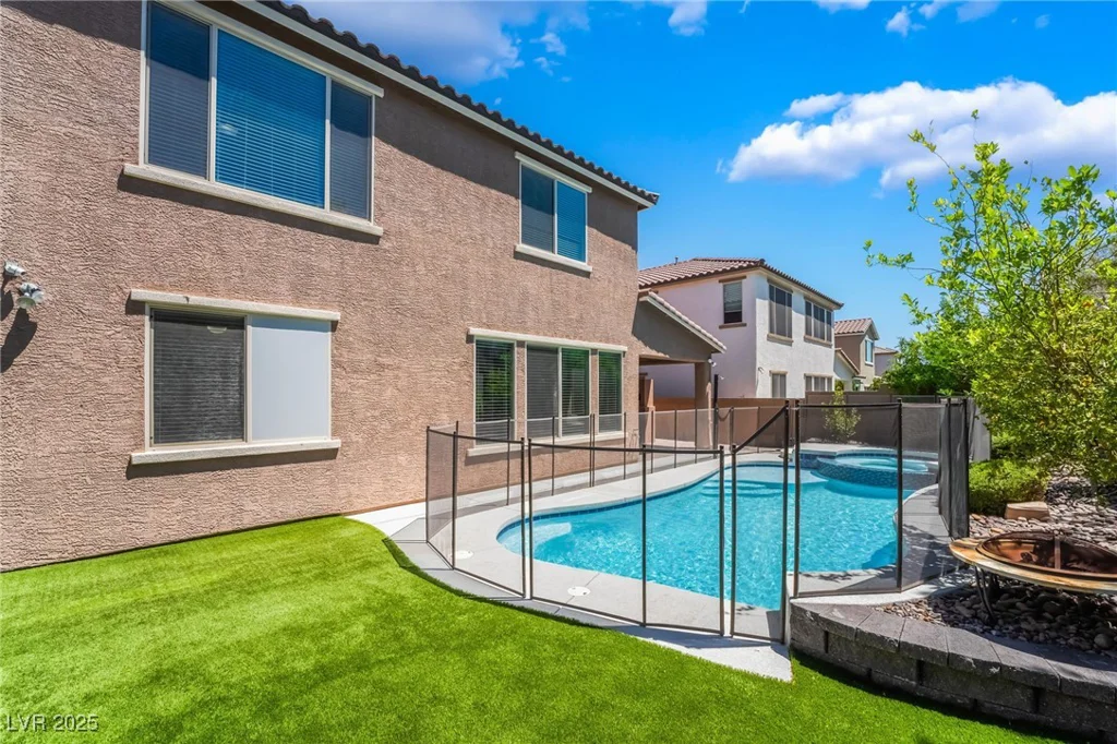 133 Clouded, Henderson, NV 89002