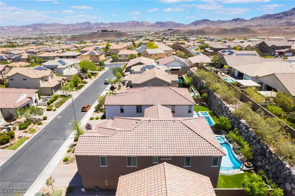 133 Clouded, Henderson, NV 89002