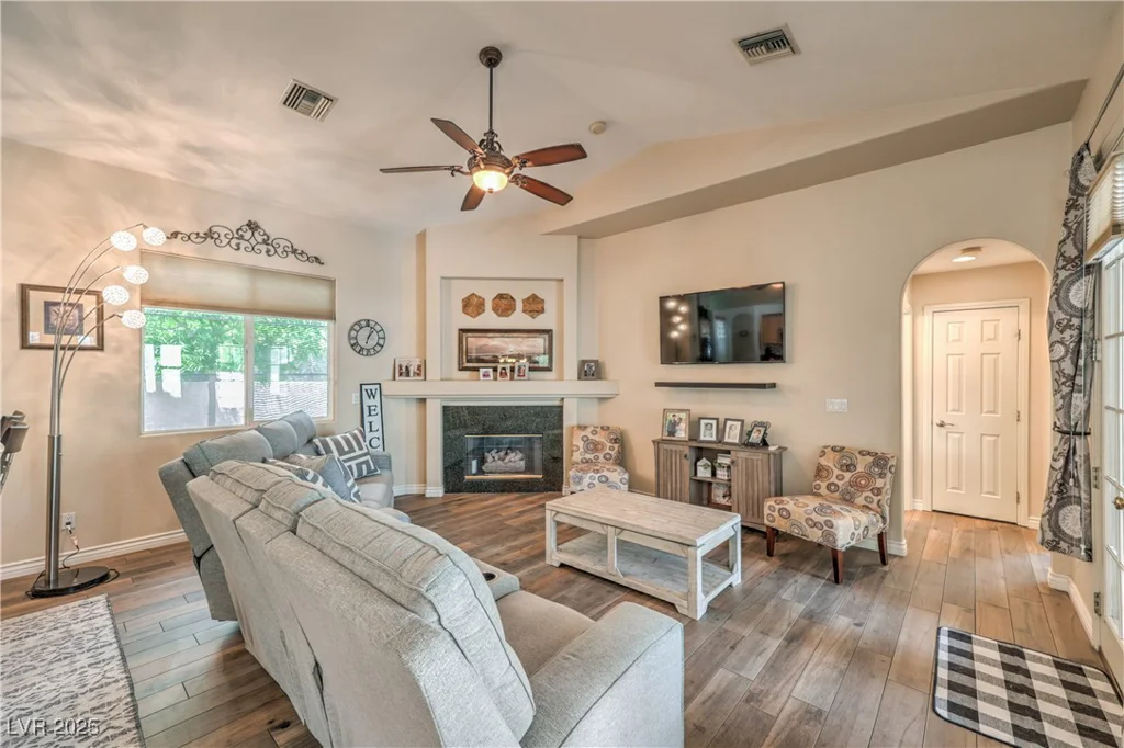7730 BRAMBLY CREEK, Las Vegas, NV 89129