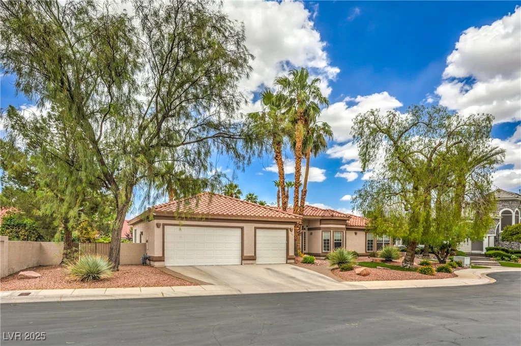 7730 BRAMBLY CREEK, Las Vegas, NV 89129