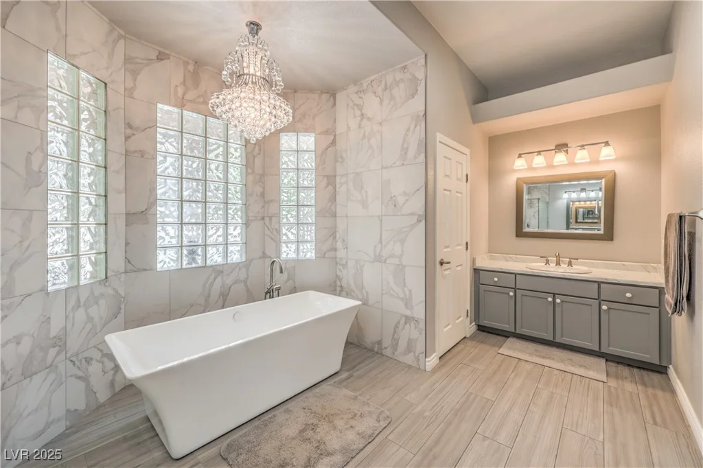 7730 BRAMBLY CREEK, Las Vegas, NV 89129