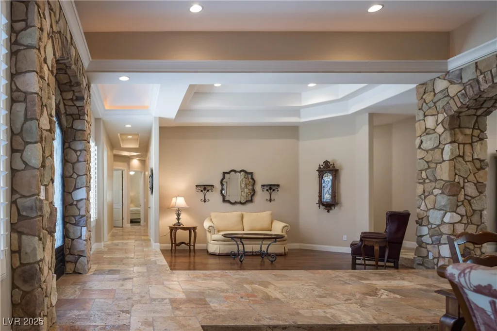 8620 La Madre, Las Vegas, NV 89149
