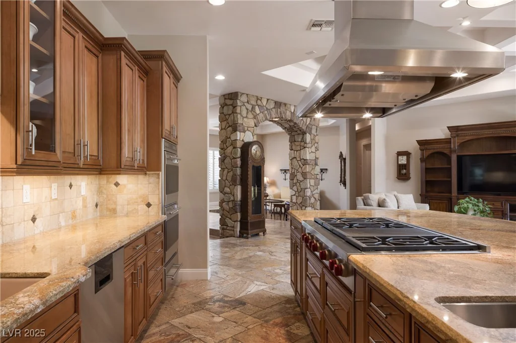 8620 La Madre, Las Vegas, NV 89149