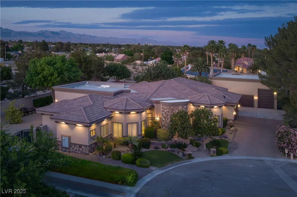 8620 La Madre, Las Vegas, NV 89149