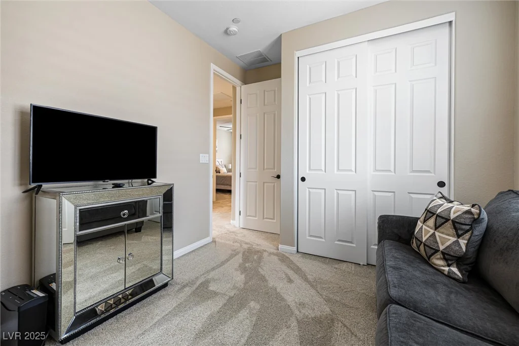 6611 Dove Point, Las Vegas, NV 89130