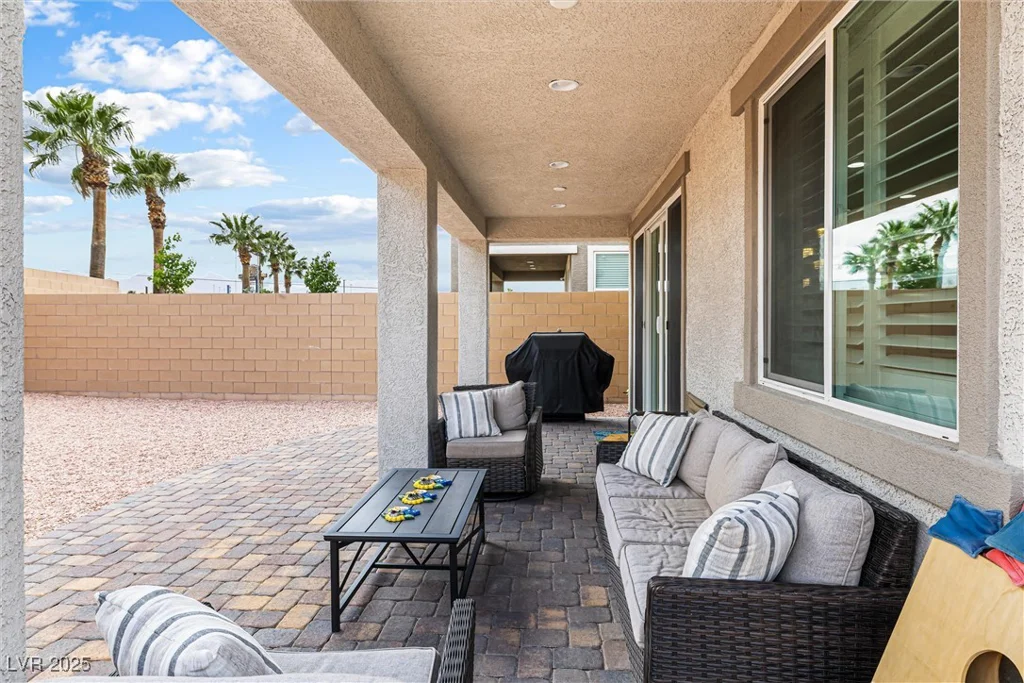6611 Dove Point, Las Vegas, NV 89130