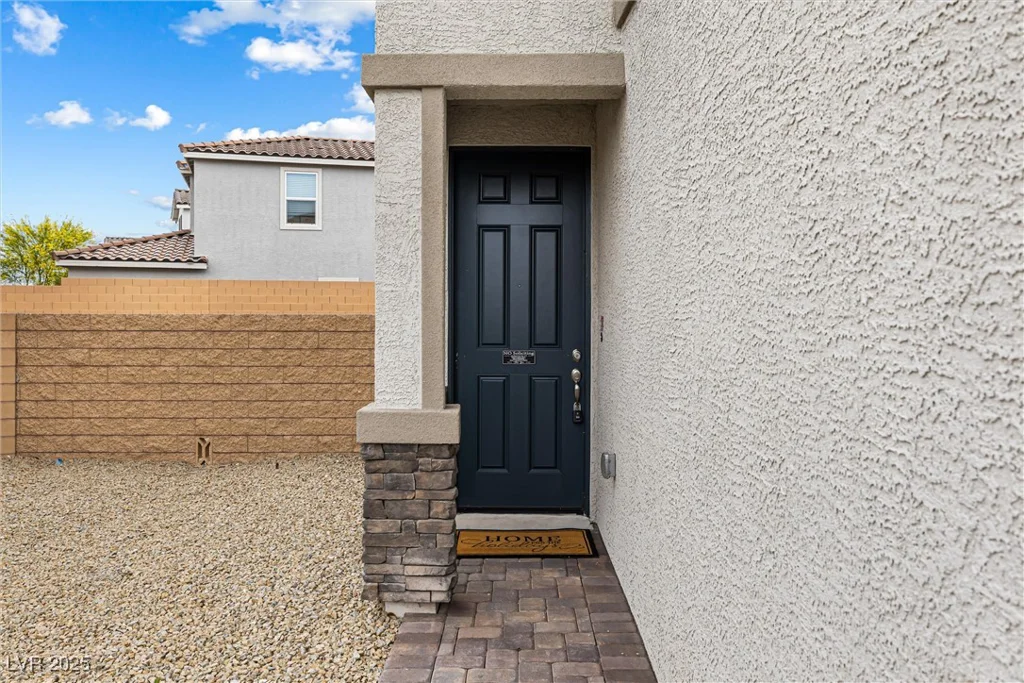 6611 Dove Point, Las Vegas, NV 89130