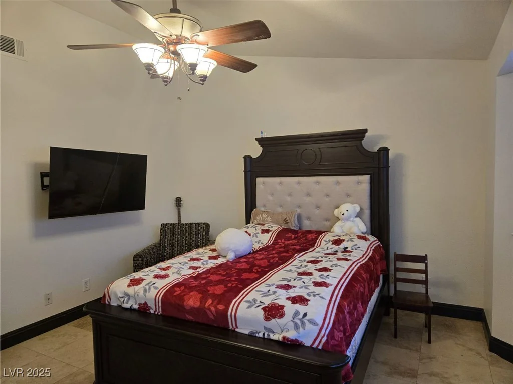 6361 Copperfield, Las Vegas, NV 89108
