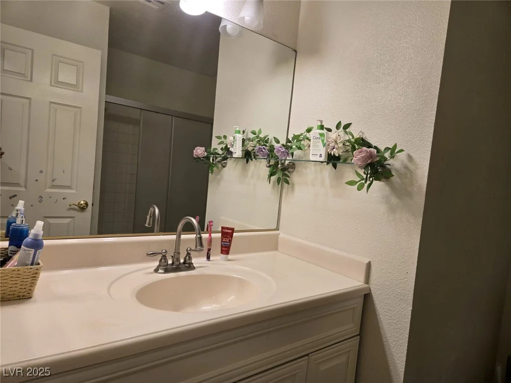 6361 Copperfield, Las Vegas, NV 89108