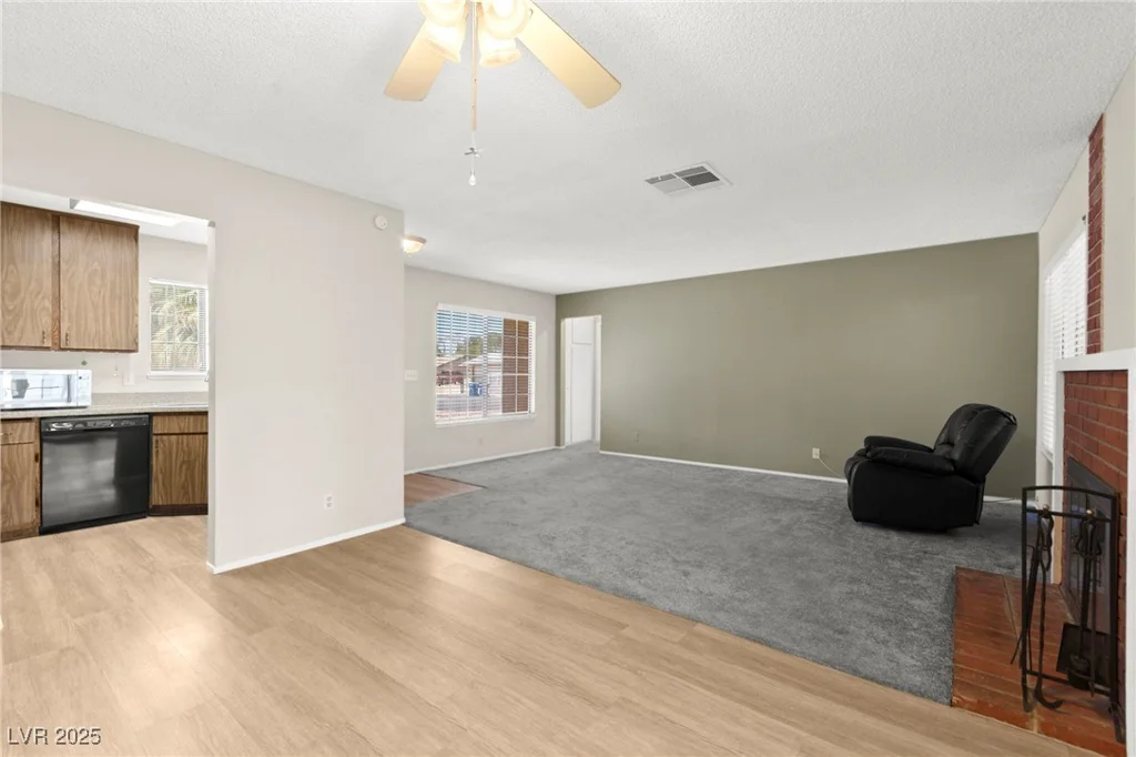 421 Carlin, Las Vegas, NV 89110