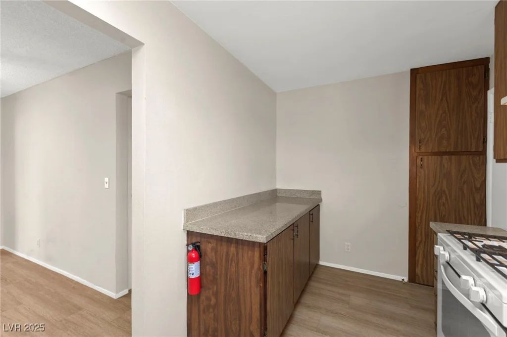 421 Carlin, Las Vegas, NV 89110