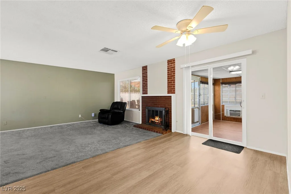 421 Carlin, Las Vegas, NV 89110