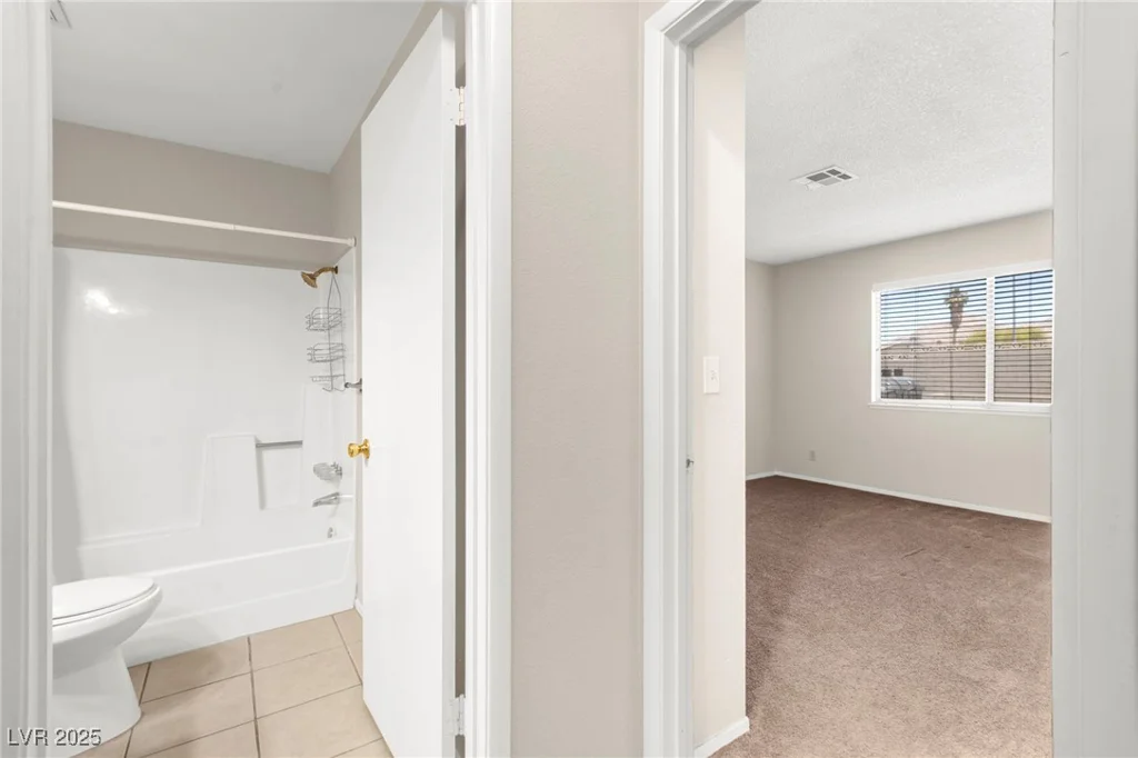 421 Carlin, Las Vegas, NV 89110