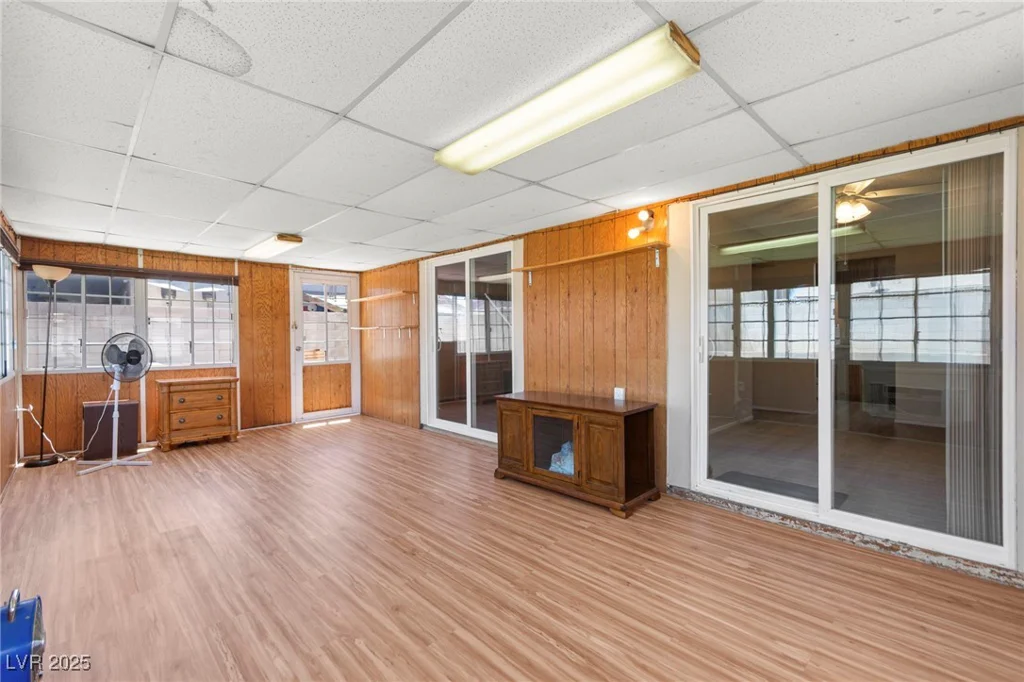 421 Carlin, Las Vegas, NV 89110