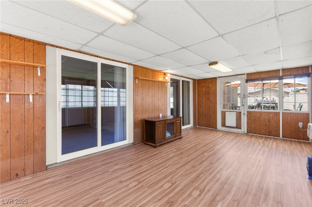 421 Carlin, Las Vegas, NV 89110