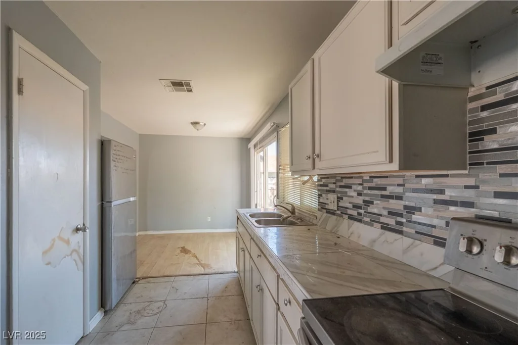 321 Princess, North Las Vegas, NV 89030