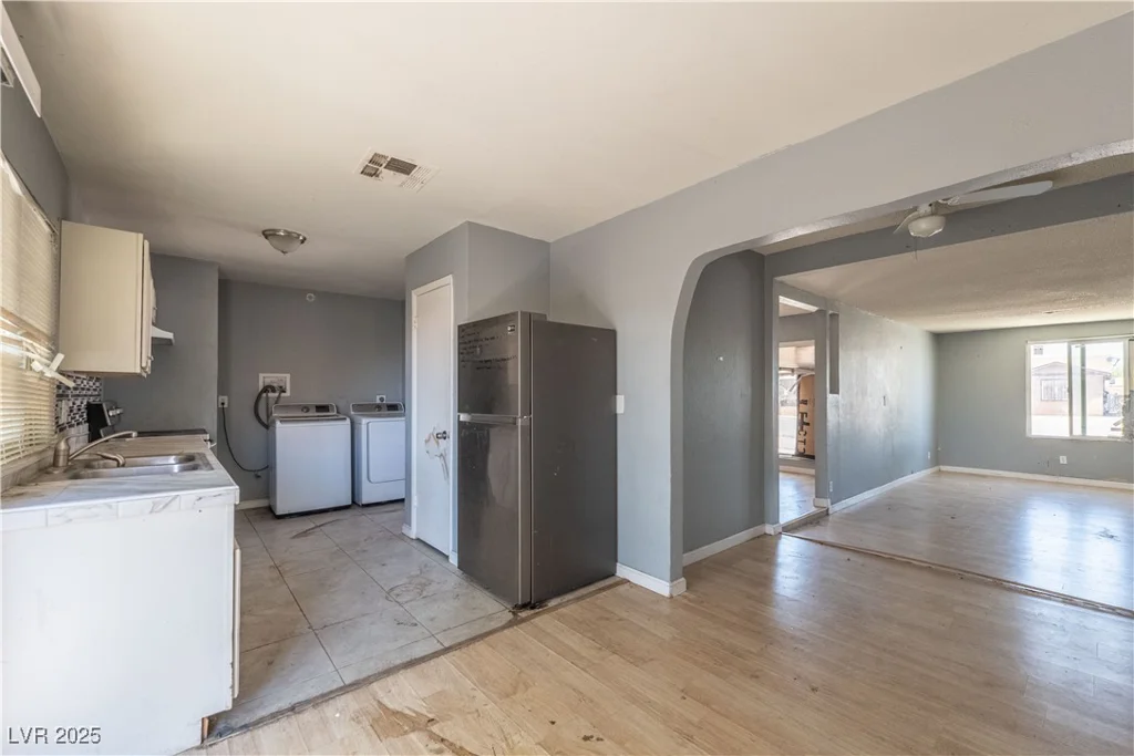 321 Princess, North Las Vegas, NV 89030
