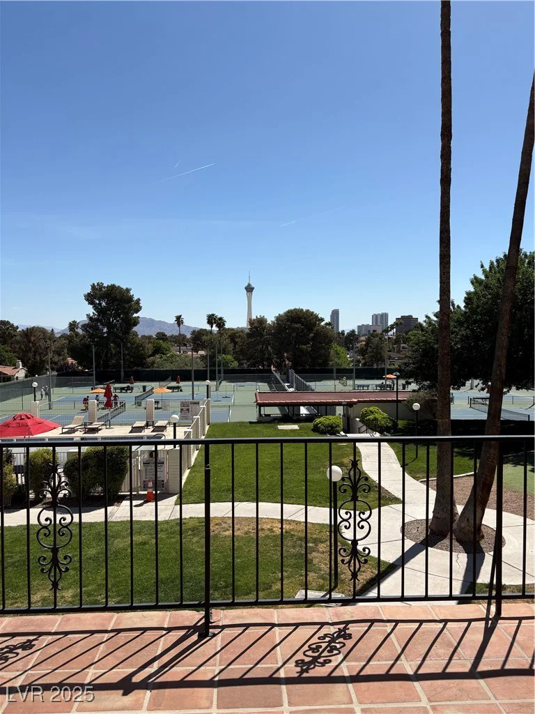 2100 Plaza Del Padre, Las Vegas, NV 89102