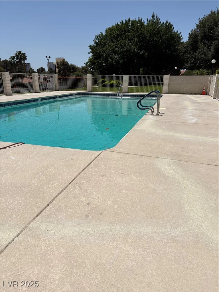 2100 Plaza Del Padre, Las Vegas, NV 89102