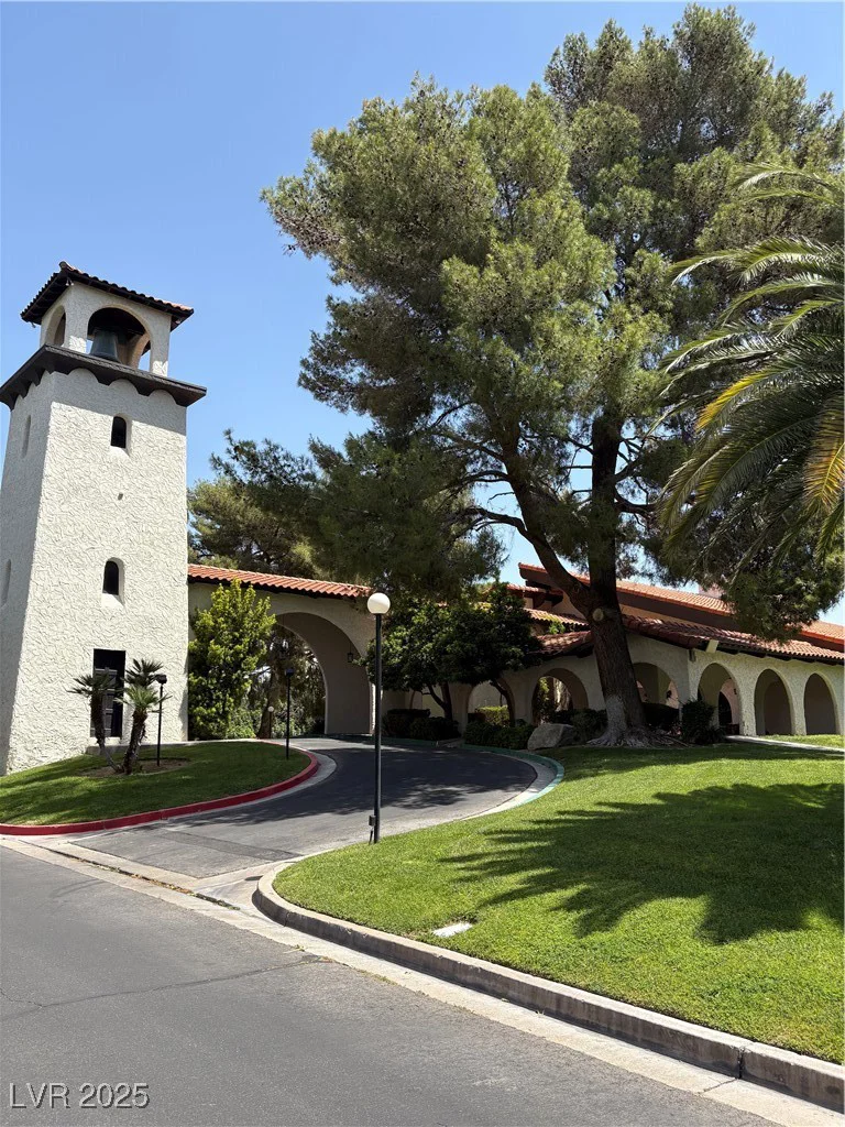 2100 Plaza Del Padre, Las Vegas, NV 89102