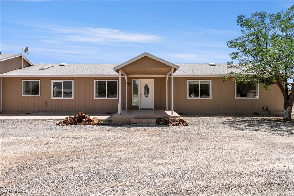 581 Betty, Pahrump, NV 89060