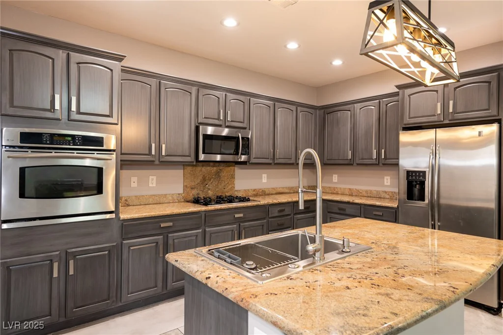 852 Colina Alta, Las Vegas, NV 89138