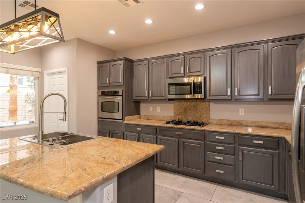 852 Colina Alta, Las Vegas, NV 89138