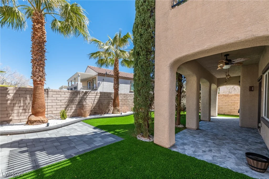 852 Colina Alta, Las Vegas, NV 89138