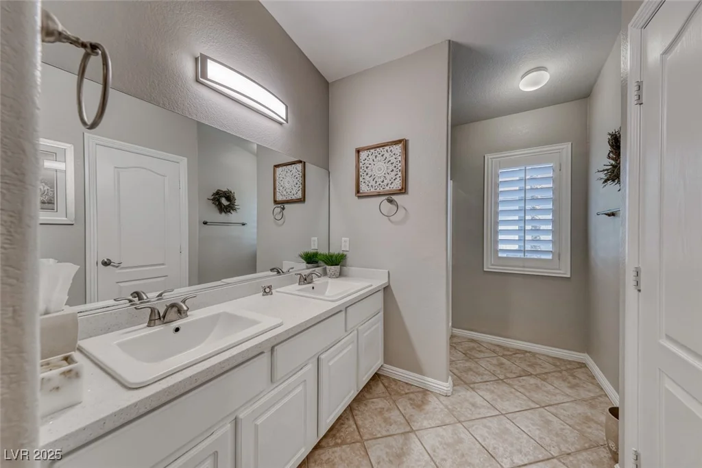 76 Stock Option, Henderson, NV 89074