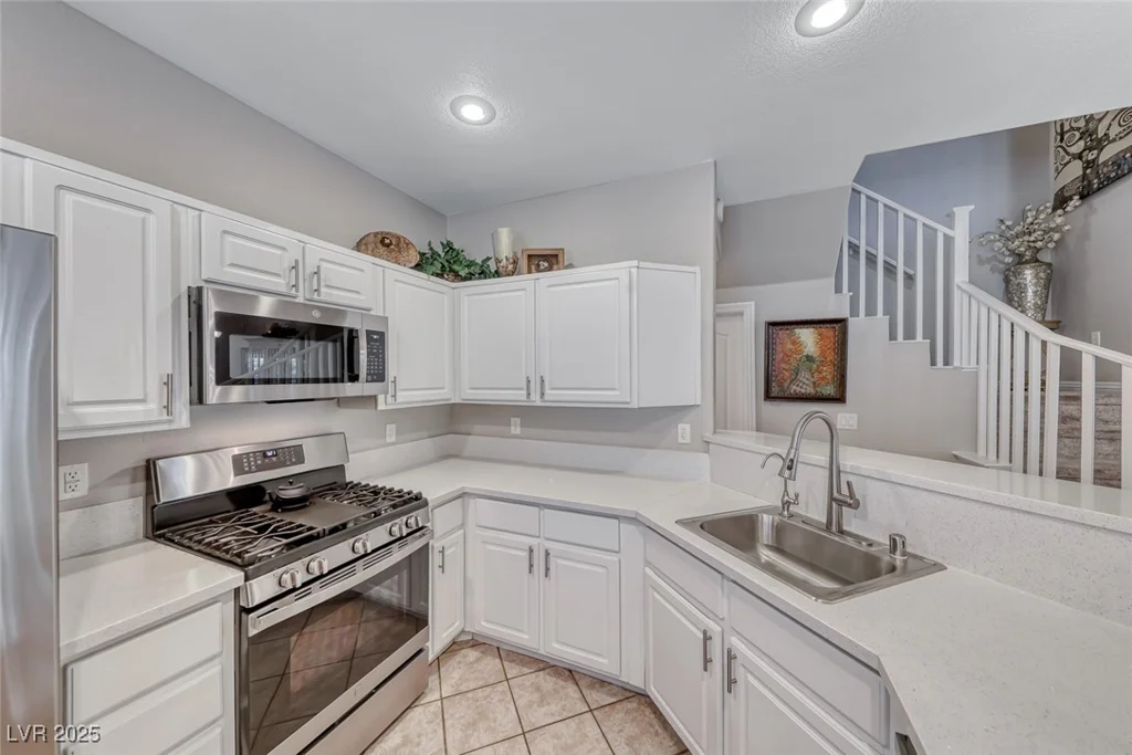 76 Stock Option, Henderson, NV 89074