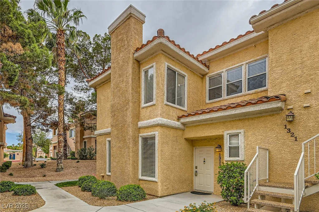 251 Green Valley, Henderson, NV 89012