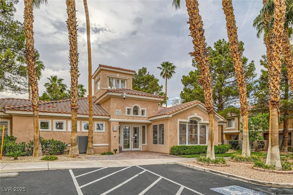 251 Green Valley, Henderson, NV 89012