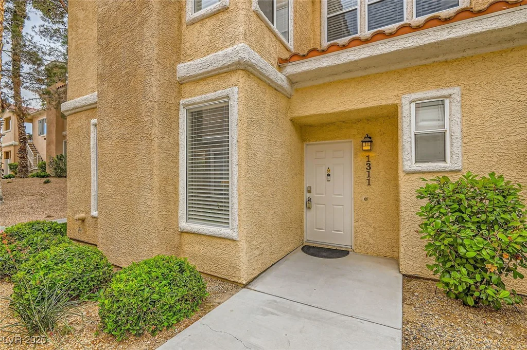 251 Green Valley, Henderson, NV 89012