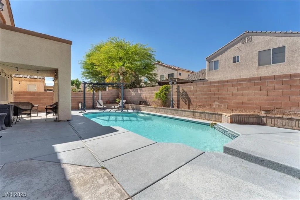 2104 Spanish Town, North Las Vegas, NV 89031