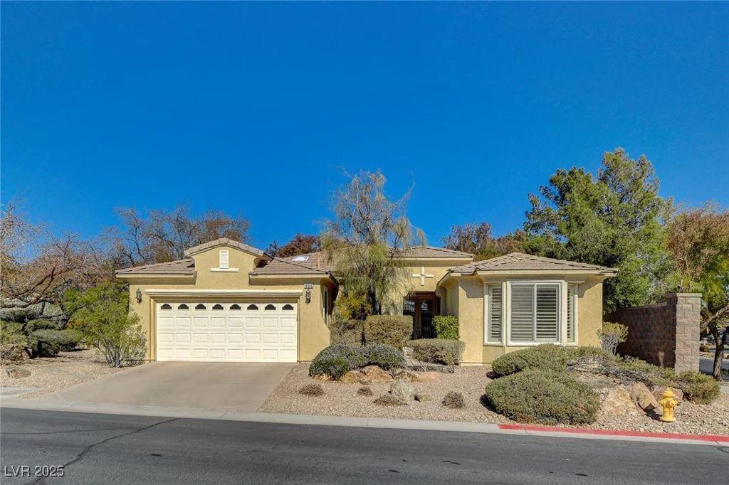 10302 CARA MIA, Las Vegas, NV 89135