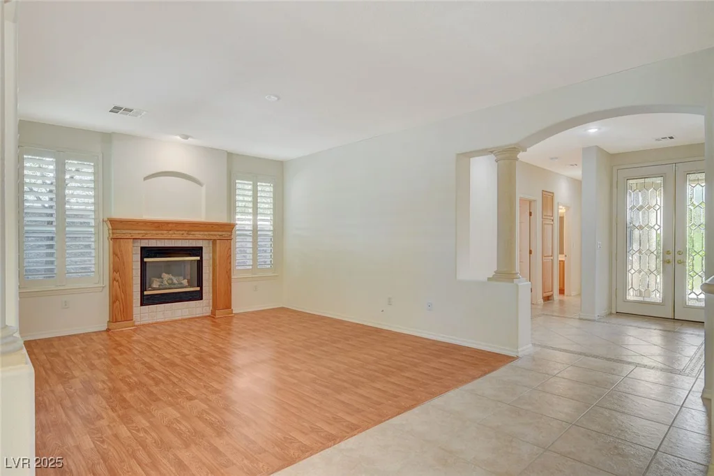 10302 CARA MIA, Las Vegas, NV 89135