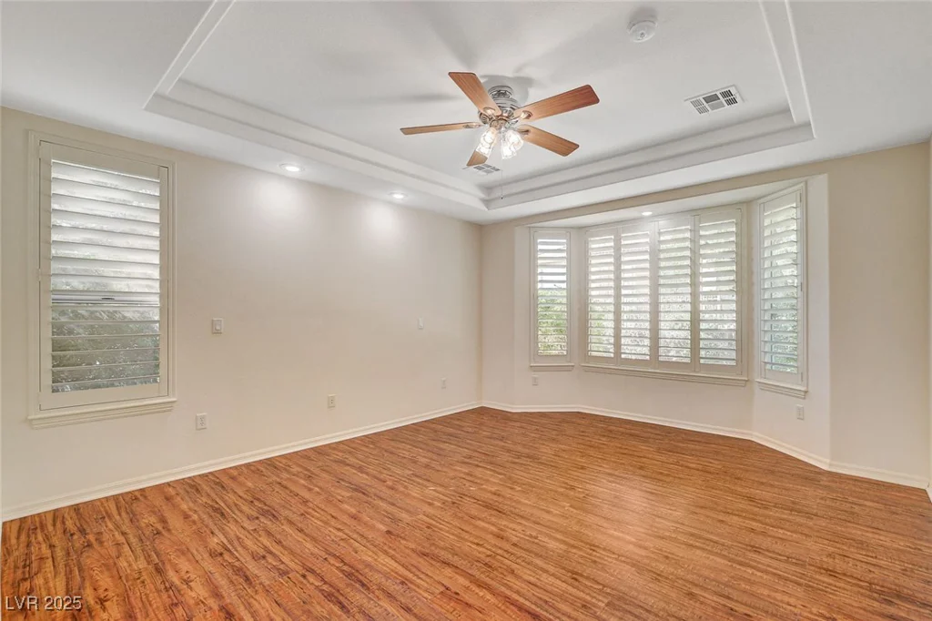 10302 CARA MIA, Las Vegas, NV 89135