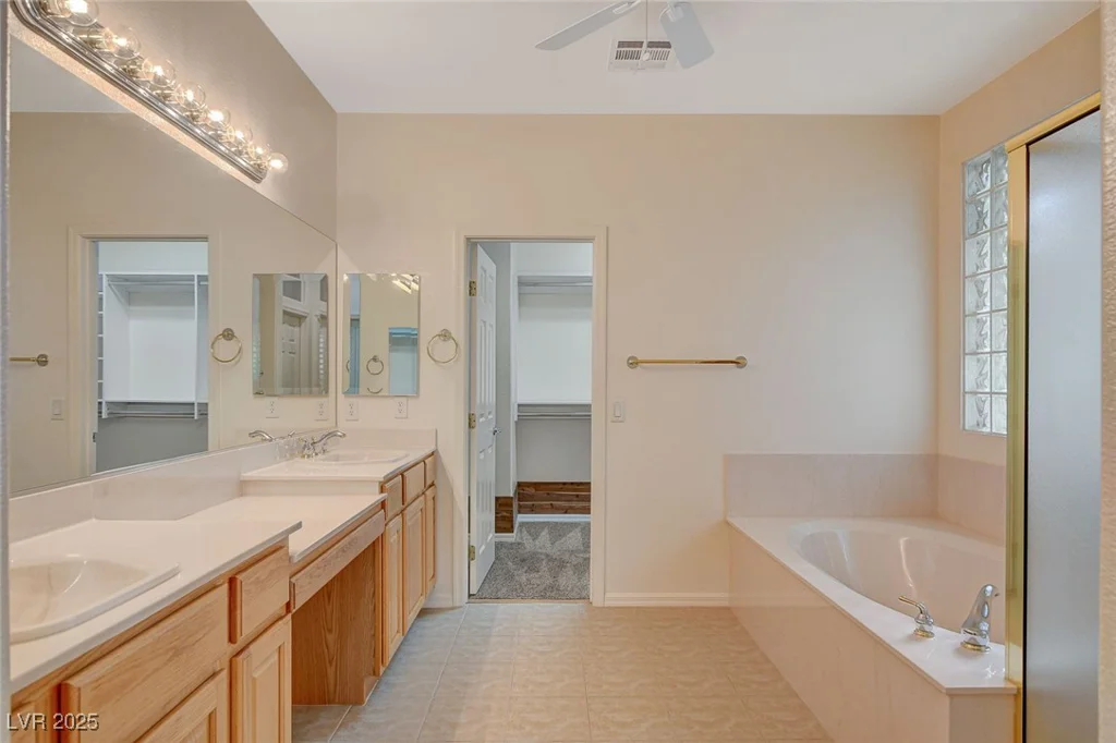 10302 CARA MIA, Las Vegas, NV 89135