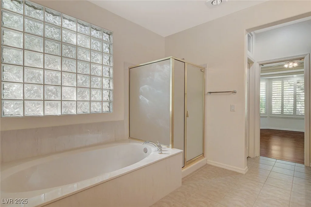 10302 CARA MIA, Las Vegas, NV 89135