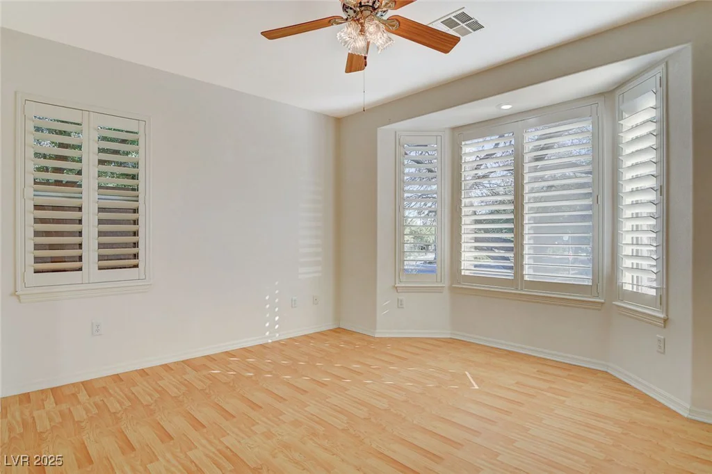 10302 CARA MIA, Las Vegas, NV 89135