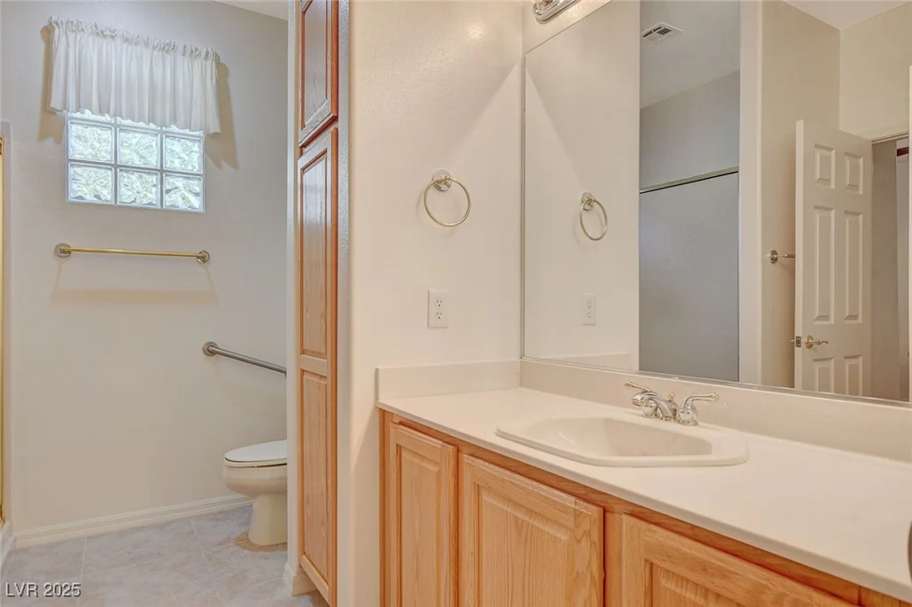 10302 CARA MIA, Las Vegas, NV 89135