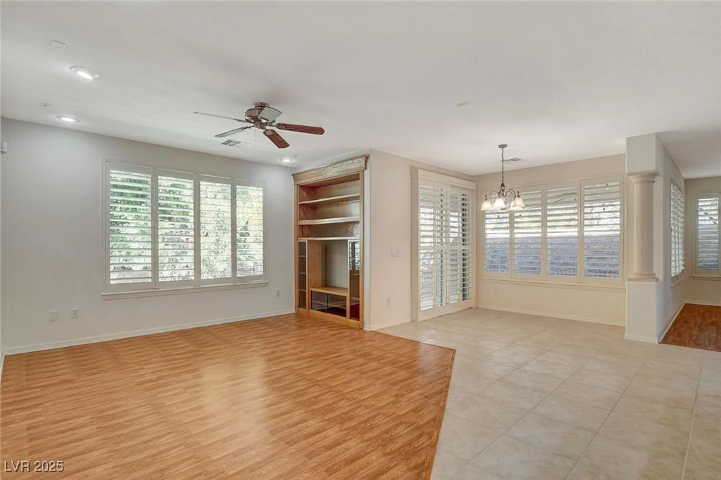 10302 CARA MIA, Las Vegas, NV 89135