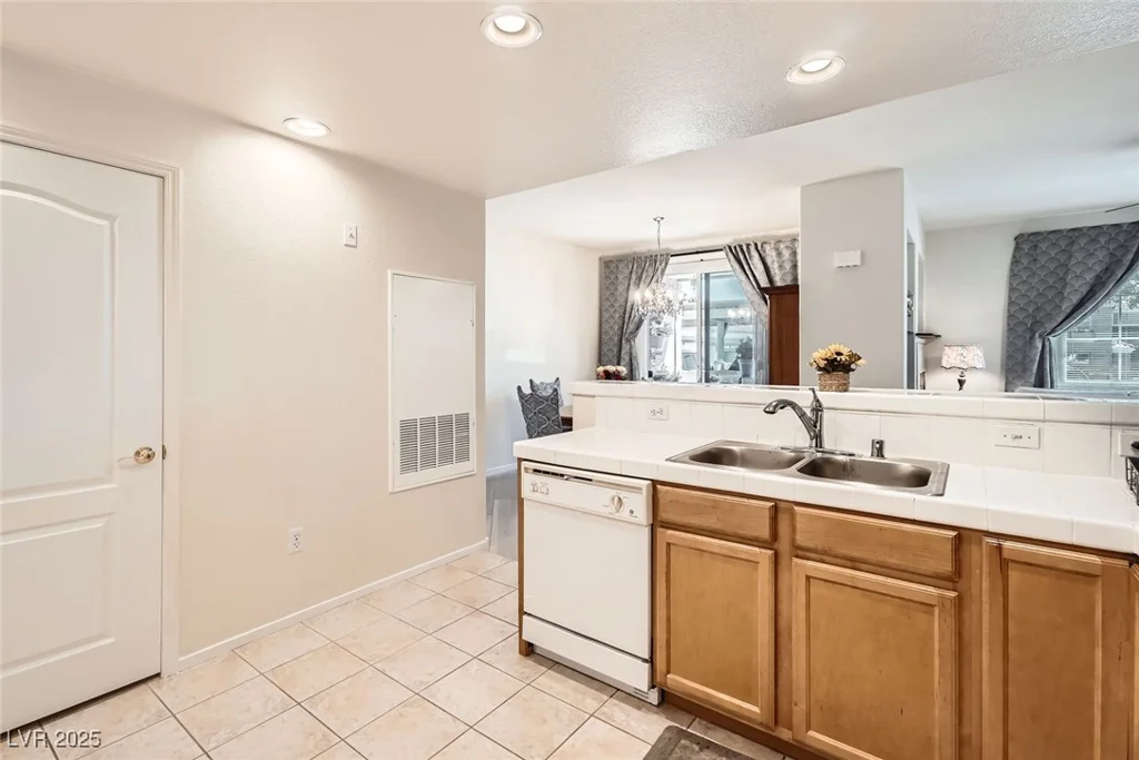 2325 Windmill, Henderson, NV 89074
