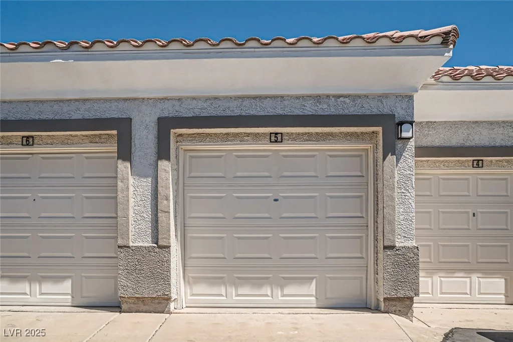 2325 Windmill, Henderson, NV 89074
