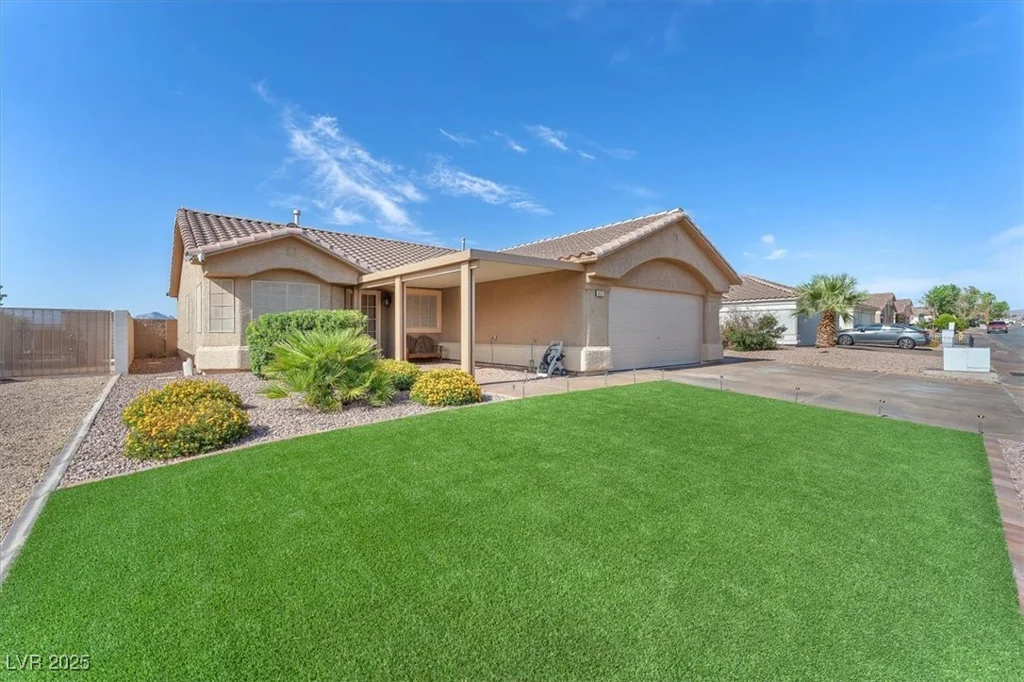 452 Waterwheel Falls, Henderson, NV 89015